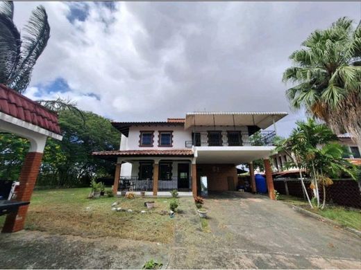 Casa de lujo en El Dorado, Distrito de Panamá