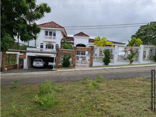 Casa di lusso a San Miguelito, Distrito San Miguelito