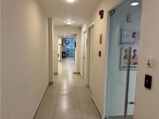 Residential complexes in Panama City, Distrito de Panamá