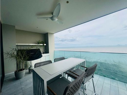 Daire Juan Díaz, Distrito de Antón