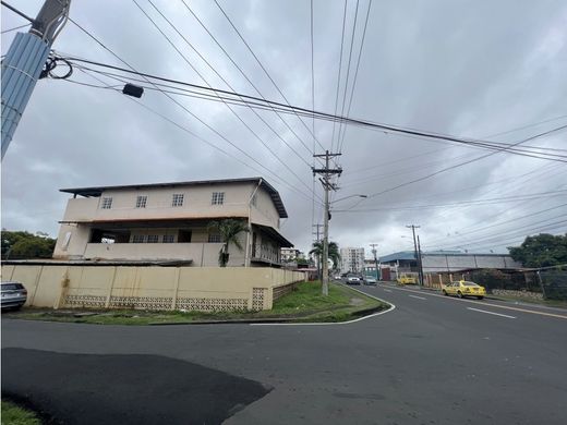 Wohnkomplexe in Panama-Stadt, Distrito de Panamá