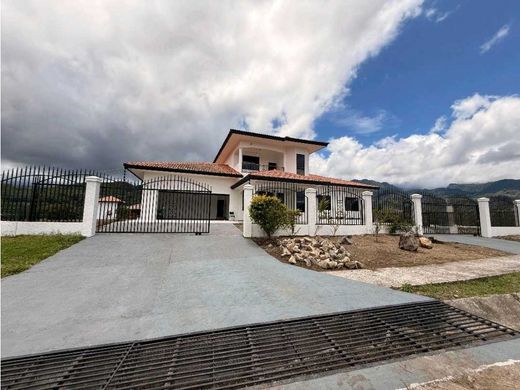 Casa de luxo - Volcán, Distrito de Bugaba