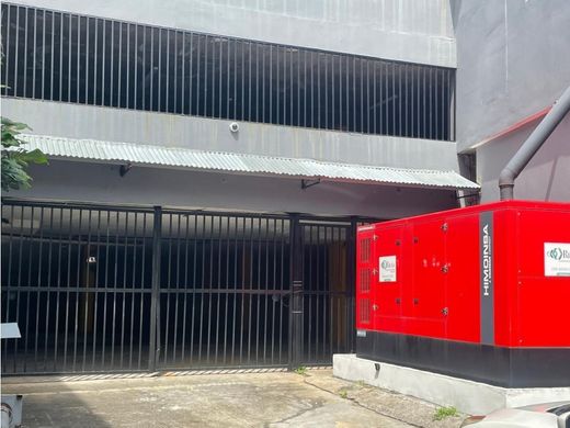 콘도미니엄 / Bella Vista, Distrito de Donoso