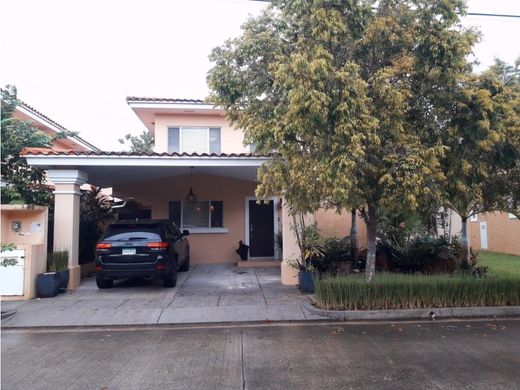 Casa di lusso a San Miguelito, Distrito San Miguelito