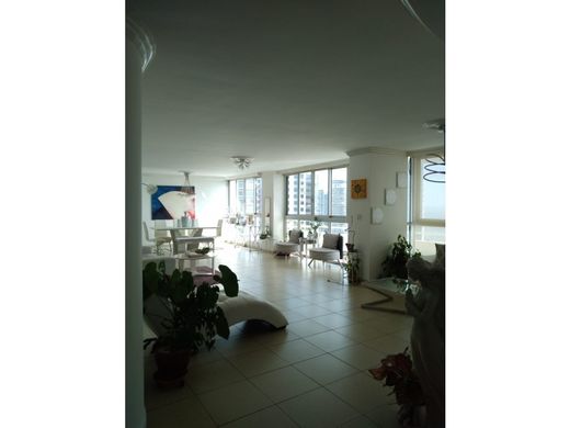 Apartment / Etagenwohnung in Bella Vista, Distrito de Donoso