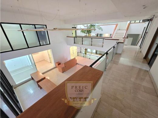 Residential complexes in Panama City, Distrito de Panamá