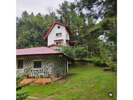 Farmhouse in San Carlos, Distrito de San Carlos