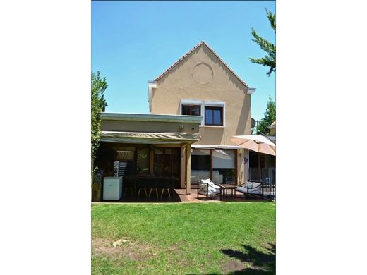 Luxus-Haus in La Reina, Provincia de Santiago de Chile