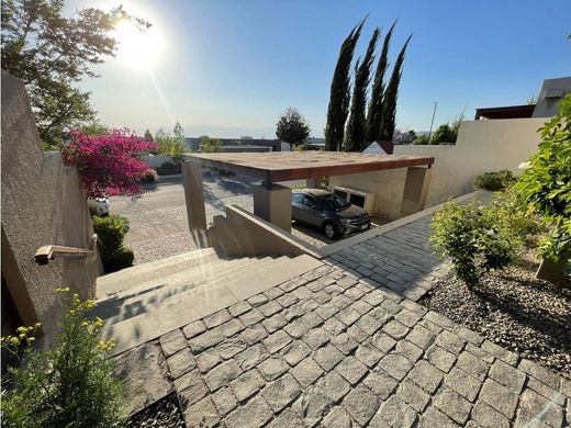 Luxury home in Colina, Provincia de Chacabuco