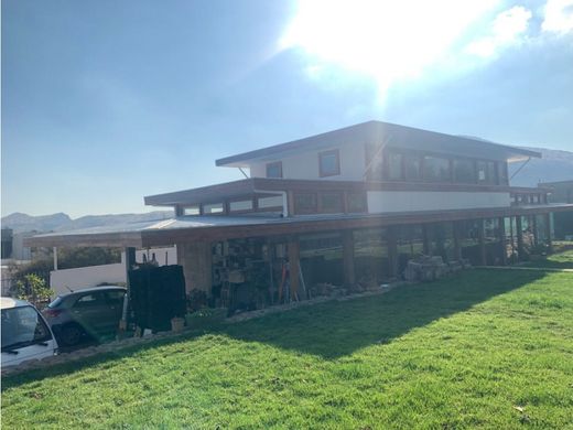 Luxury home in Colina, Provincia de Chacabuco