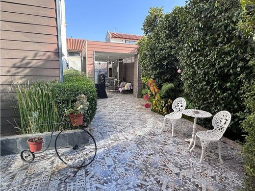 Πολυτελή κατοικία σε La Reina, Provincia de Santiago de Chile