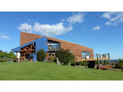 Luxury home in Temuco, Provincia de Cautín