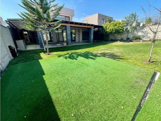 Luxury home in Colina, Provincia de Chacabuco