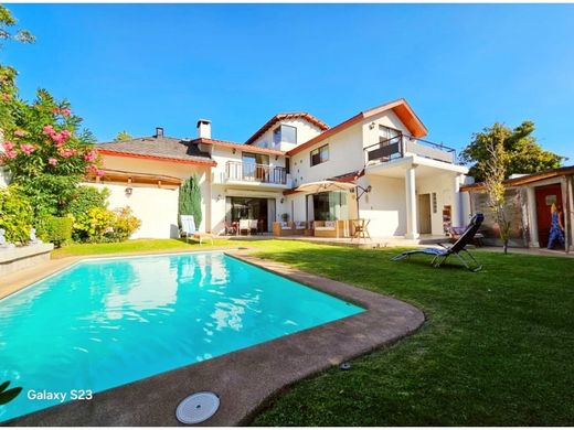 Luxury home in Las Condes, Provincia de Santiago de Chile