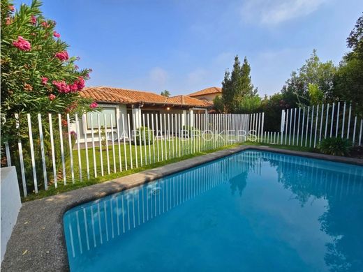 Luxury home in Colina, Provincia de Chacabuco