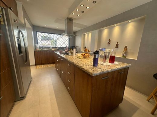 豪宅  基多, Cantón Quito