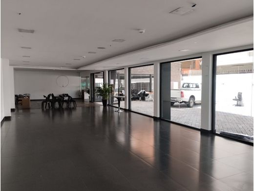 Apartment / Etagenwohnung in Quito, Cantón Quito