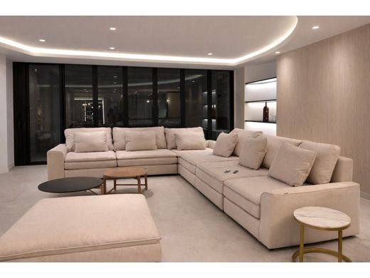 Apartment in Cumbayá, Cantón Quito