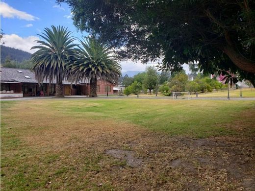 Cortijo o casa de campo en Quito, Cantón Quito