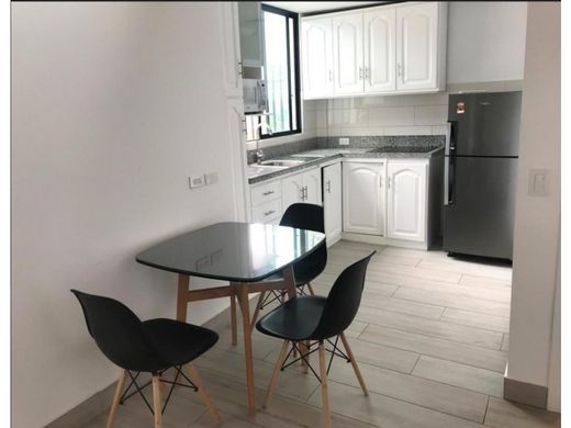 Wohnkomplexe in Quito, Cantón Quito