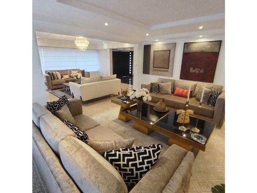 豪宅  基多, Cantón Quito