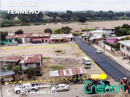 Grond in Babahoyo, Cantón Babahoyo