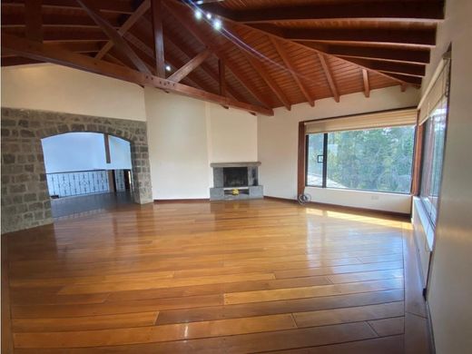 豪宅  基多, Cantón Quito