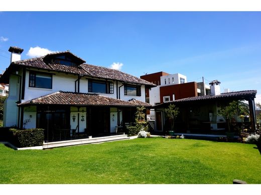 Luxe woning in Cumbayá, Cantón Quito