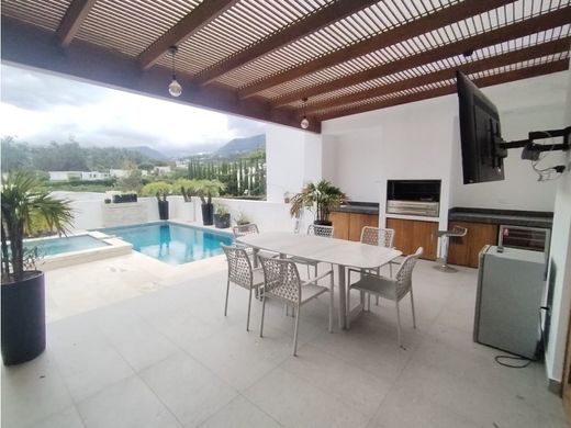 Luksusowy dom w Quito, Cantón Quito