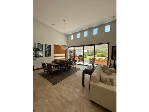 Lüks ev Cumbayá, Cantón Quito