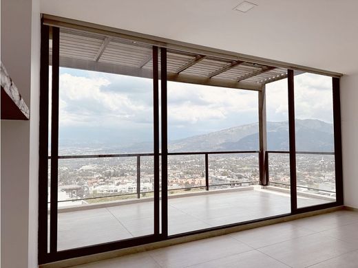 Apartment in Cumbayá, Cantón Quito