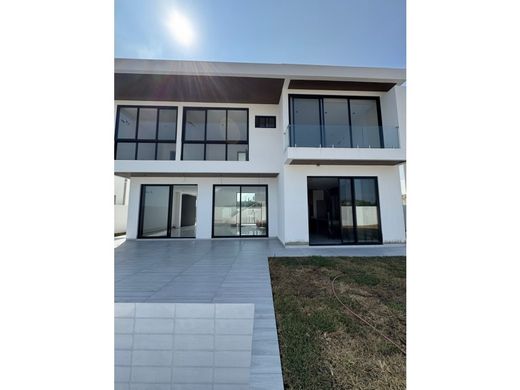 Casa di lusso a Guayaquil, Cantón Guayaquil