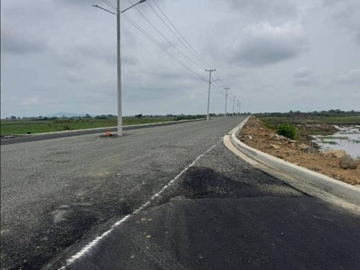 Land in Guayaquil, Cantón Guayaquil
