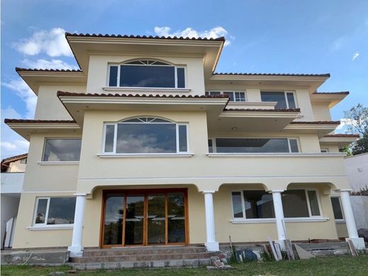 Luxury home in Tumbaco, Cantón Quito