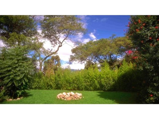 Luxus-Haus in Nayón, Cantón Quito