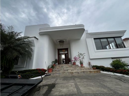 Maison de luxe à Machala, Cantón Machala