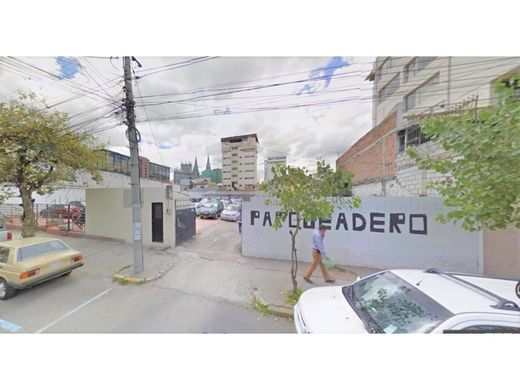 Land in Quito, Cantón Quito