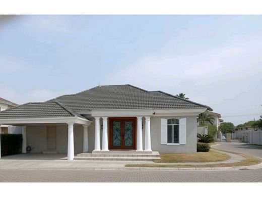 Casa de lujo en Samborondón, Cantón Samborondón