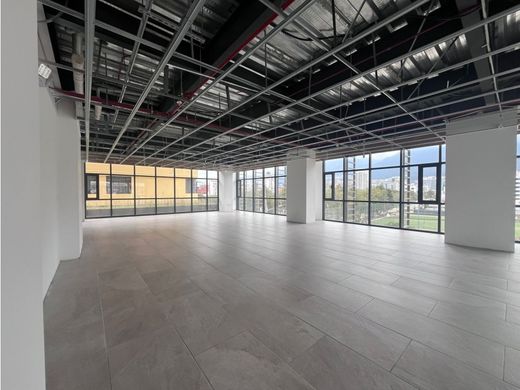 Office in Quito, Cantón Quito