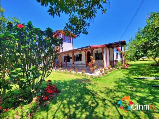 地皮  基多, Cantón Quito