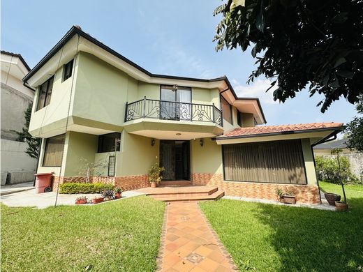 Luxe woning in Cumbayá, Cantón Quito