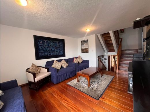 Luxus-Haus in Quito, Cantón Quito