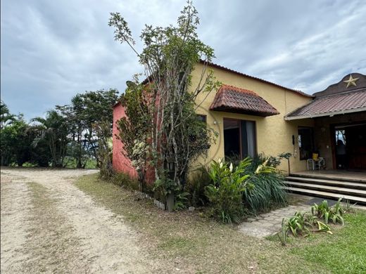 Ferme à Quito, Cantón Quito