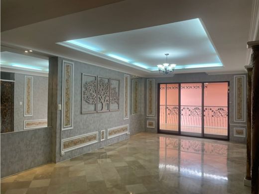 Casa de lujo en Guayaquil, Cantón Guayaquil
