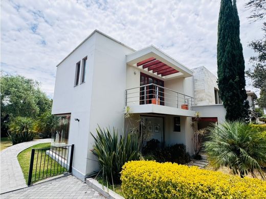 豪宅  基多, Cantón Quito