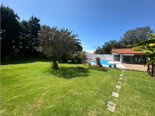 豪宅  基多, Cantón Quito