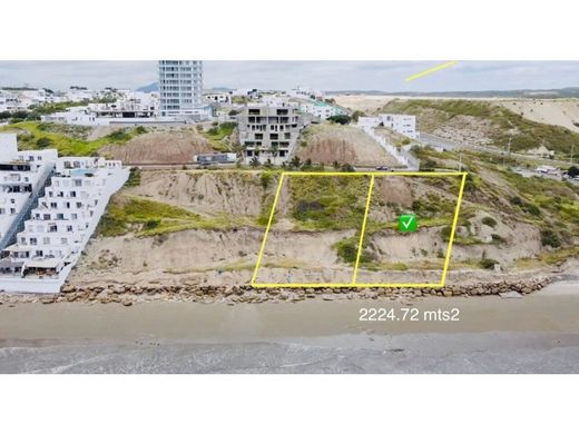 Land in Manta, Cantón Manta