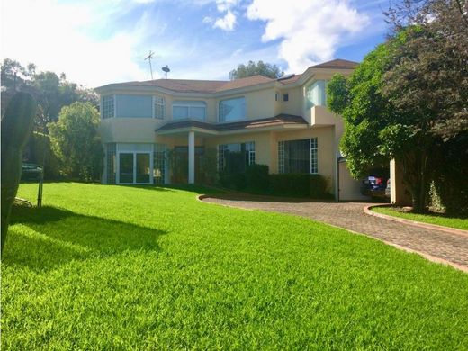 Luxury home in Cumbayá, Cantón Quito