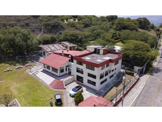 Grond in Quito, Cantón Quito