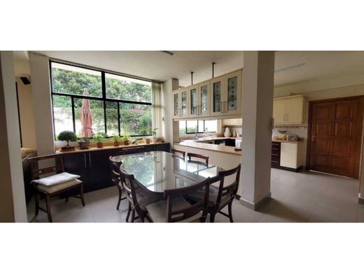 Luxus-Haus in Quito, Cantón Quito